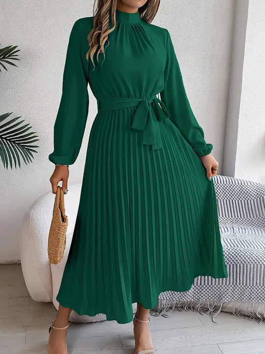 Giselle – Pleated Midi Dress