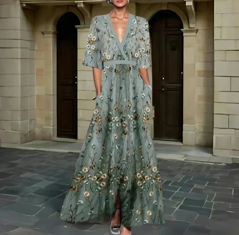 Cynthia – Flowing Maxi Dress