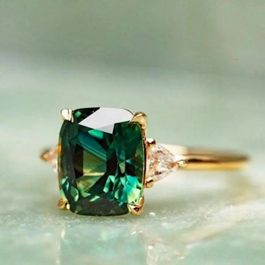 Elara – Refined Square Emerald Ring