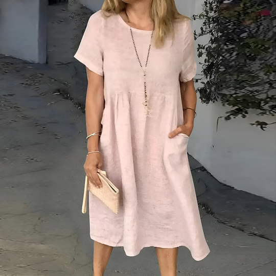 Aira – Elegant Short Sleeved Dress