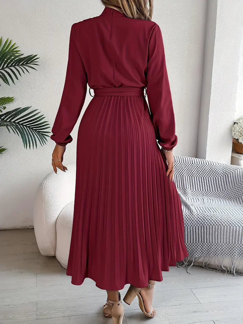 Giselle – Pleated Midi Dress