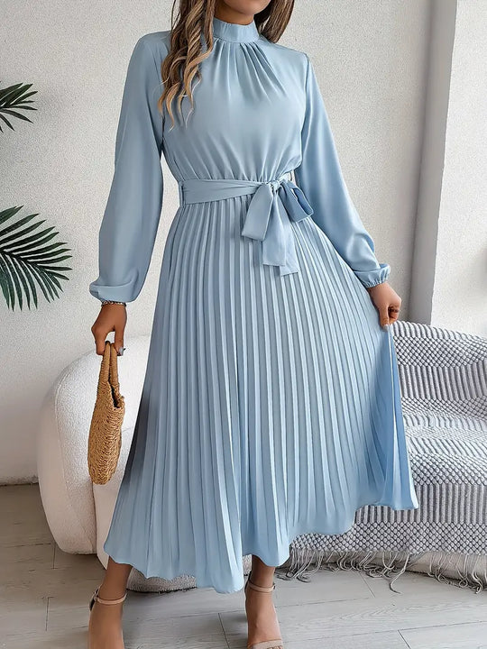 Giselle – Pleated Midi Dress