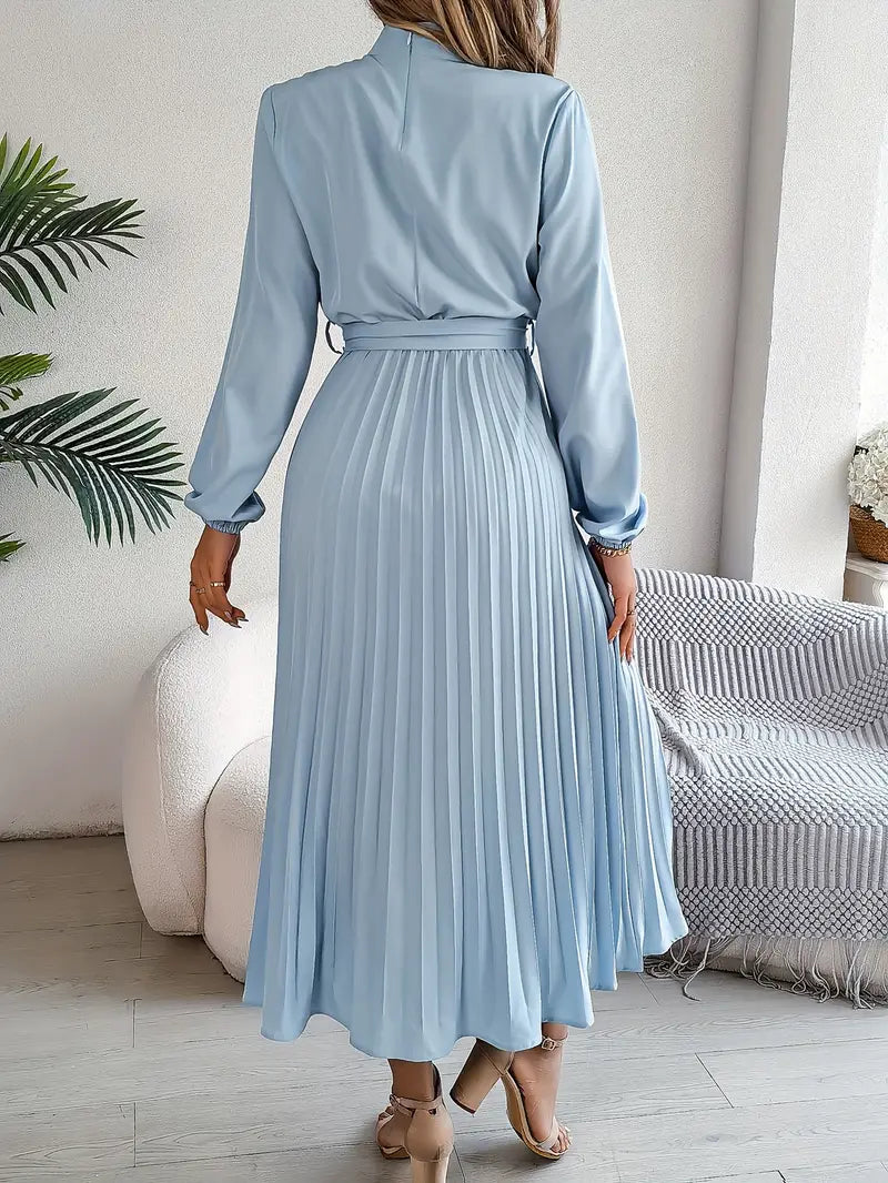 Giselle – Pleated Midi Dress